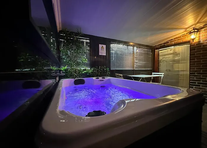 Jacuzzi Et Cinéma, Merignac2 Mérignac