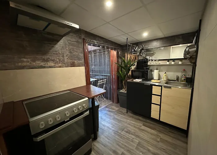 Apartment Jacuzzi Et Cinema, Merignac2 Merignac (Gironde)